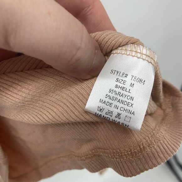 Fashion Nova Womens Beige Rib Knit Cropped Amerie Turtle Neck Sweater Medium NWT - Picture 4 of 5